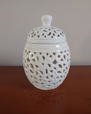 Fine Ceramic Potpourri Lidded
