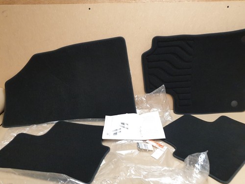 Renault clio interior carpet - renault,