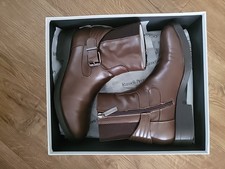 Russell and Bromley  Brown