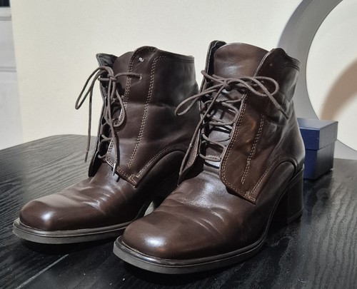 Italian brown leather boots - brown,