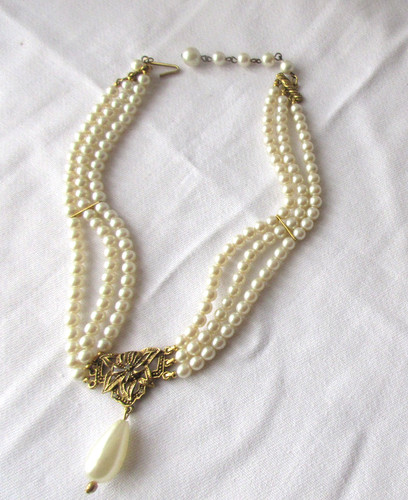 Vintage pearl choker necklace - pearl,