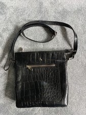 Ashwood Black Crocodile