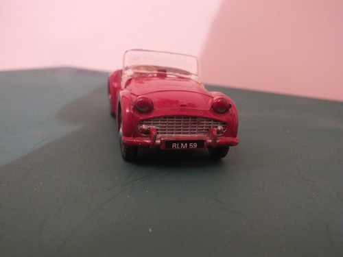 Tri ang spot triumph tr3 - on,