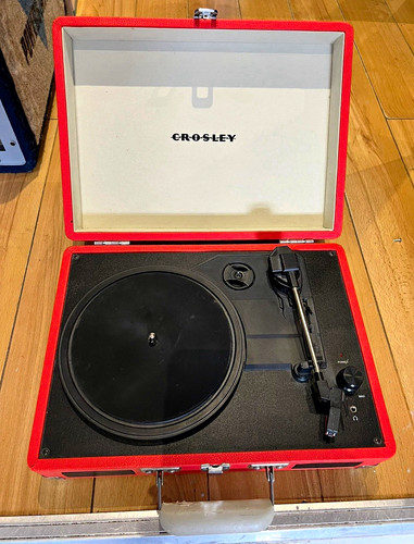 Crosley cr8005a red - crosley,