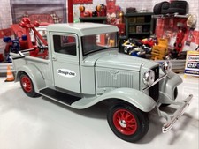 Limited Edition Snap On Tools 1:18 Scale Die Cast 1934 Ford V8 Tow Truck. Boxed