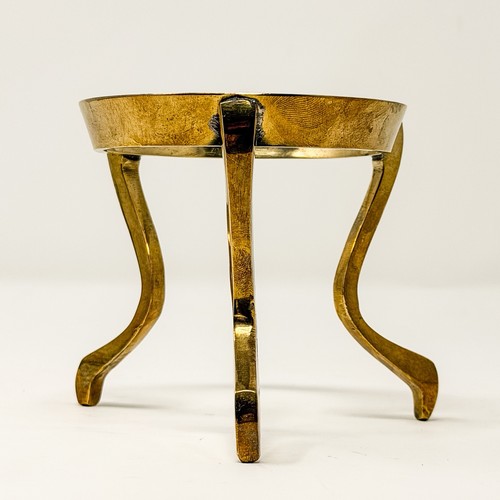 Vintage solid brass tri leg - solid,