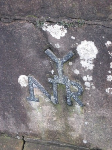 Photo 6x4 old bridge marker - photo, by