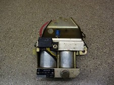 Porsche 964 C4 Diff Lock Unit - 96431501350   964 Diff Lock Control Unit