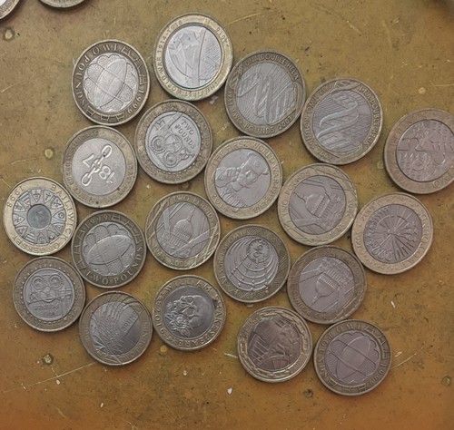 Coins two pound - 20, x
