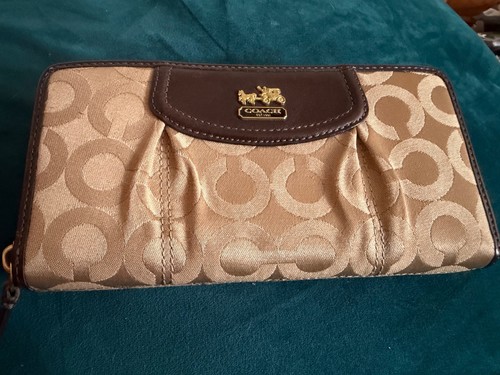 Vintage coach signature - vintage,