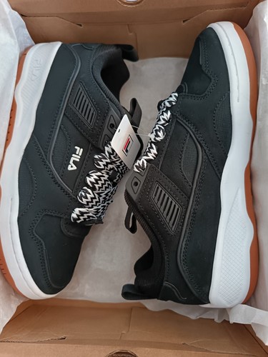 New boxed fila trainers size - boxed,