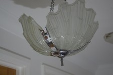 VINTAGE  ART DECO CLAM SHELL