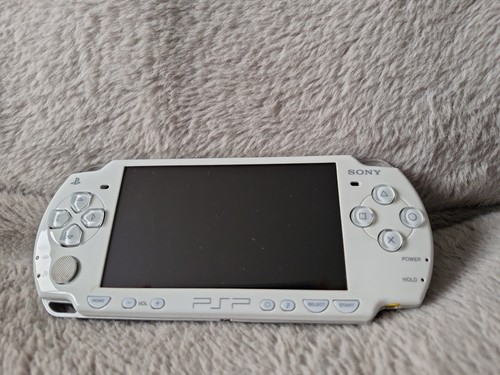 Sony psp white console 2003 - white,