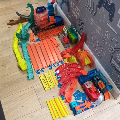 Hot wheels job lot - wheels,
