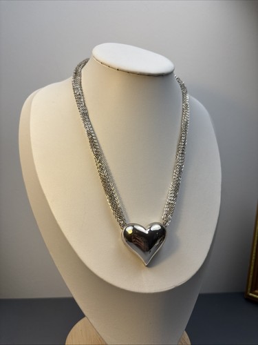 Avon puffy heart pendant - puffy,
