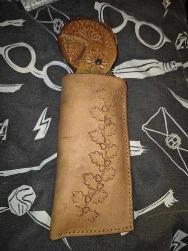 Vintage hand carved - ​vintage, hand-carved