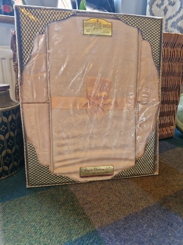 Vintage peach rayon - vintage, table
