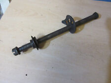 Yamaha XT600   Rear wheel spindle    (34L)