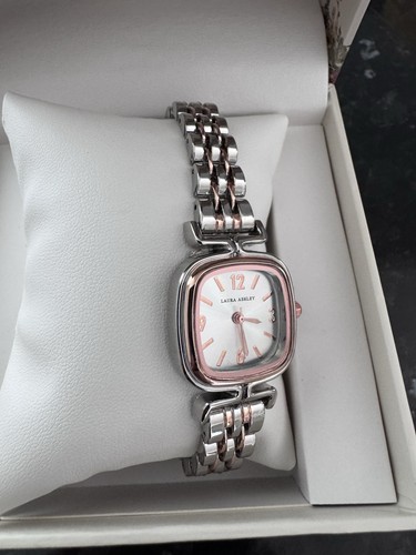 Brand new laura - new,