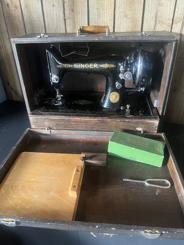 Vintage 1941 singer - 1941, 99k