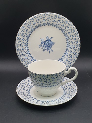 Vintage royal victoria rose - royal,
