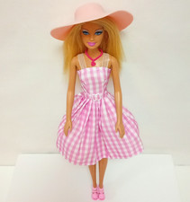 1998 /10 Barbie Doll Pink