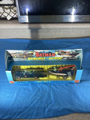Corgi toys 1967 batmobile - corgi,