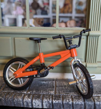 Child's Bike orange 1:12th scale dolls house miniature modern UHA1