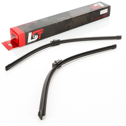 Front windshield wiper blades - front,