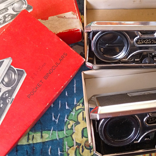 Two pairs compact - two,