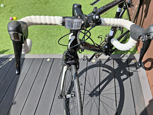 Specialized tarmac road - tarmac, bike