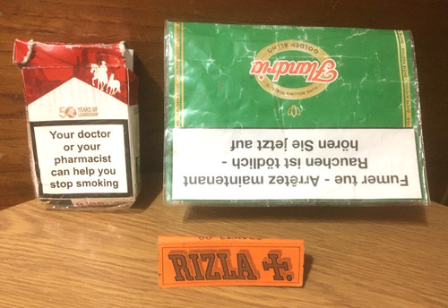Empty marlboro cigarettes box - cigarettes, box/