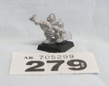 Warhammer Dwarf - MM11 Marauder Dwarf hornblower (metal) citadel 1990s (279)