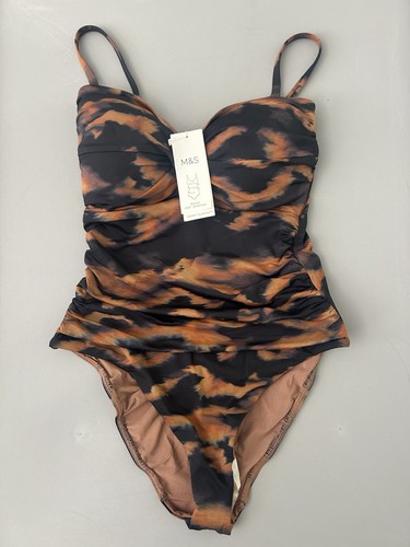 Women bnwt magic - m&s,