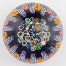 Paul Ysart Paperweight Close