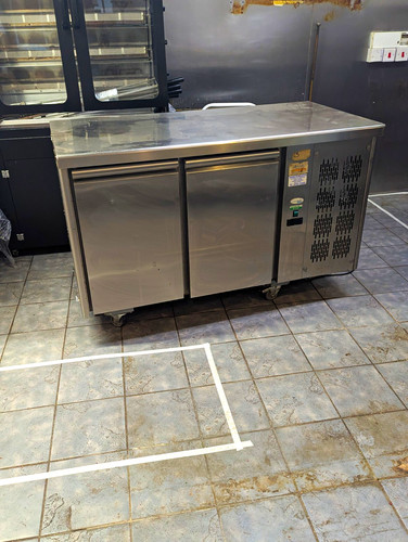 Door chiller refrigerator - chiller,