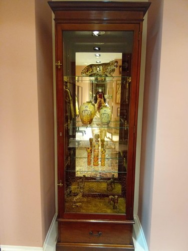 Mahogany shop display - mahogany,