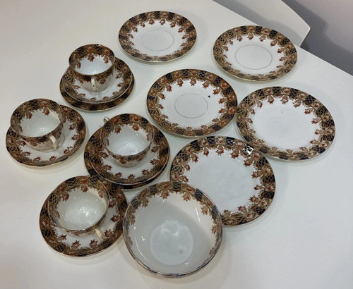 Royal crown derby - crown, imari