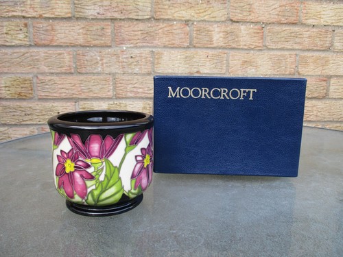Moorcroft floral pattern - ,