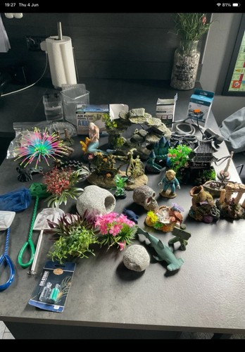 Fish tank ornaments air pump - fish,