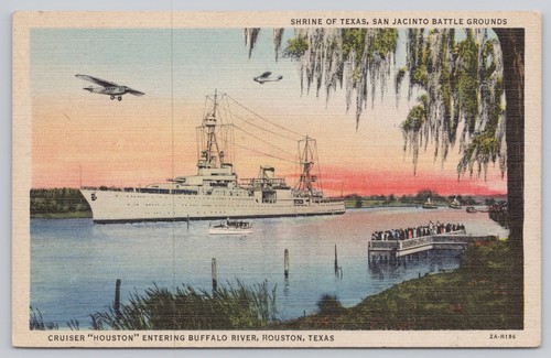 Uss houston cruiser entering - houston,