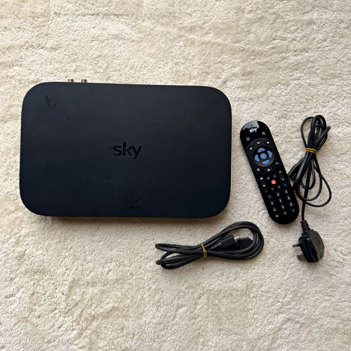 Sky 1tb box es340d8 receiver - q,