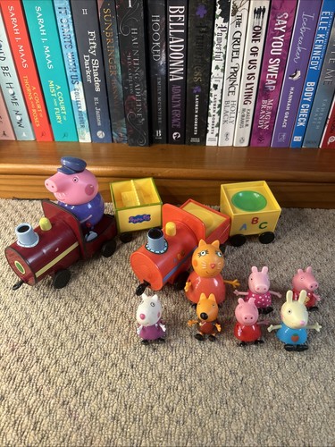 Peppa pig bundle figures and - peppa,