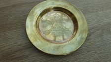 WW2 CARVED TRENCH ART BRASS ASH TRAY WITH ROYAL ARTILLERY CREST 6"