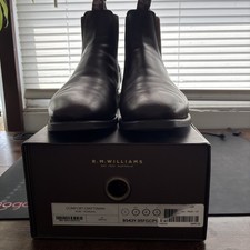 R.M. Williams Comfort