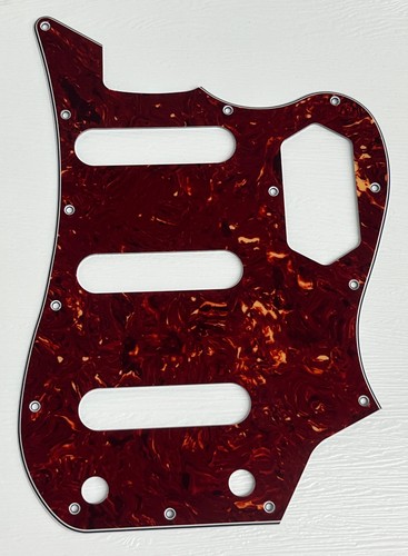 Red tortoise pickguard - red, scratch