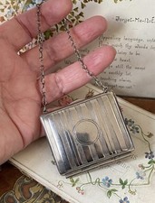 Vintage Art Deco period EPNS silver plate finger/chatelaine sovereign coin purse