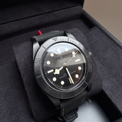 Tudor black bay - tudor,