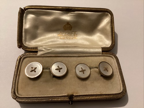 Gold cufflinks hallmarked - 9,