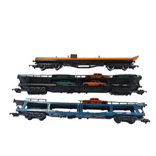 Rake of 3x Car Trackers Lima